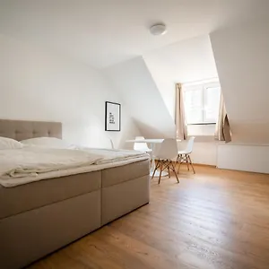 Old Town 2 Baths Apartment